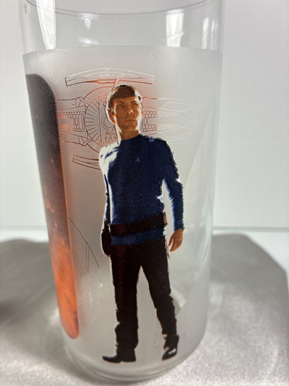 Star Trek Spock Pint Glass 2008 Paramount CBS Leonard Nimoy Etched Collectible - Picture 4 of 8